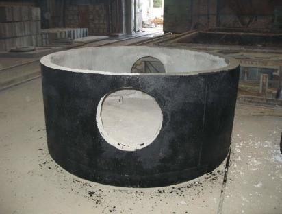 Колодец с технологическими отверстиями