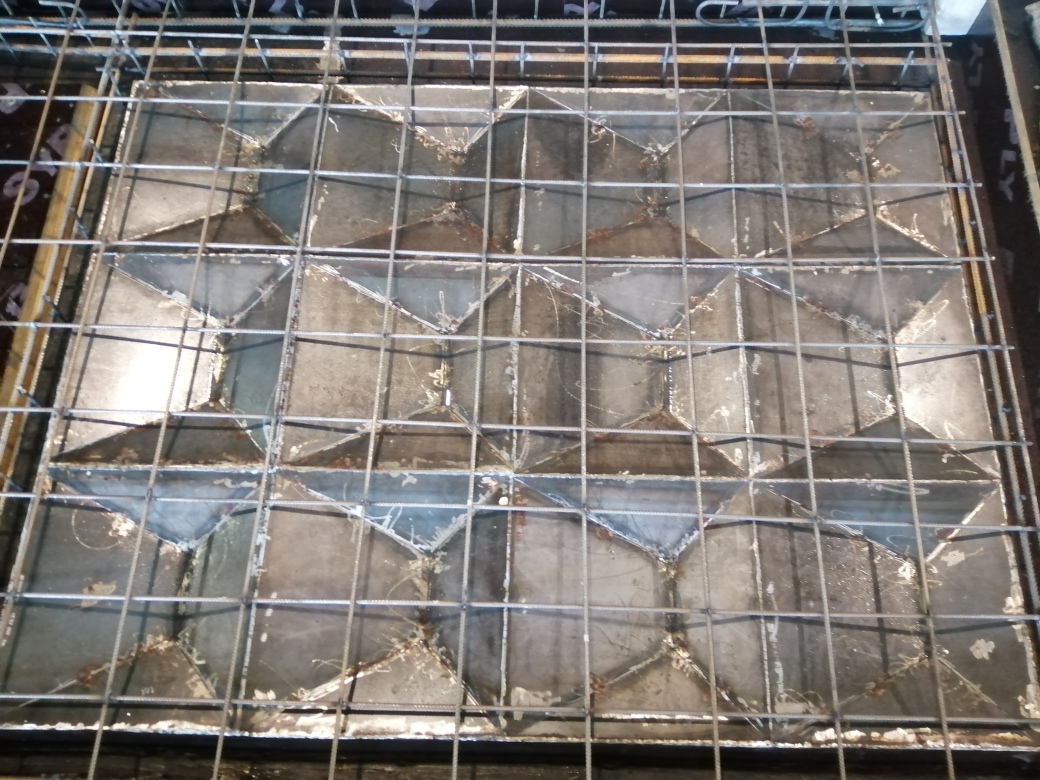 Опалубка плиты забора